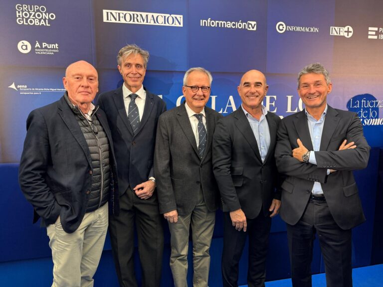 Directiva del RCRA y el Club Atlético Montemar en la Gala de los Importantes 2026
